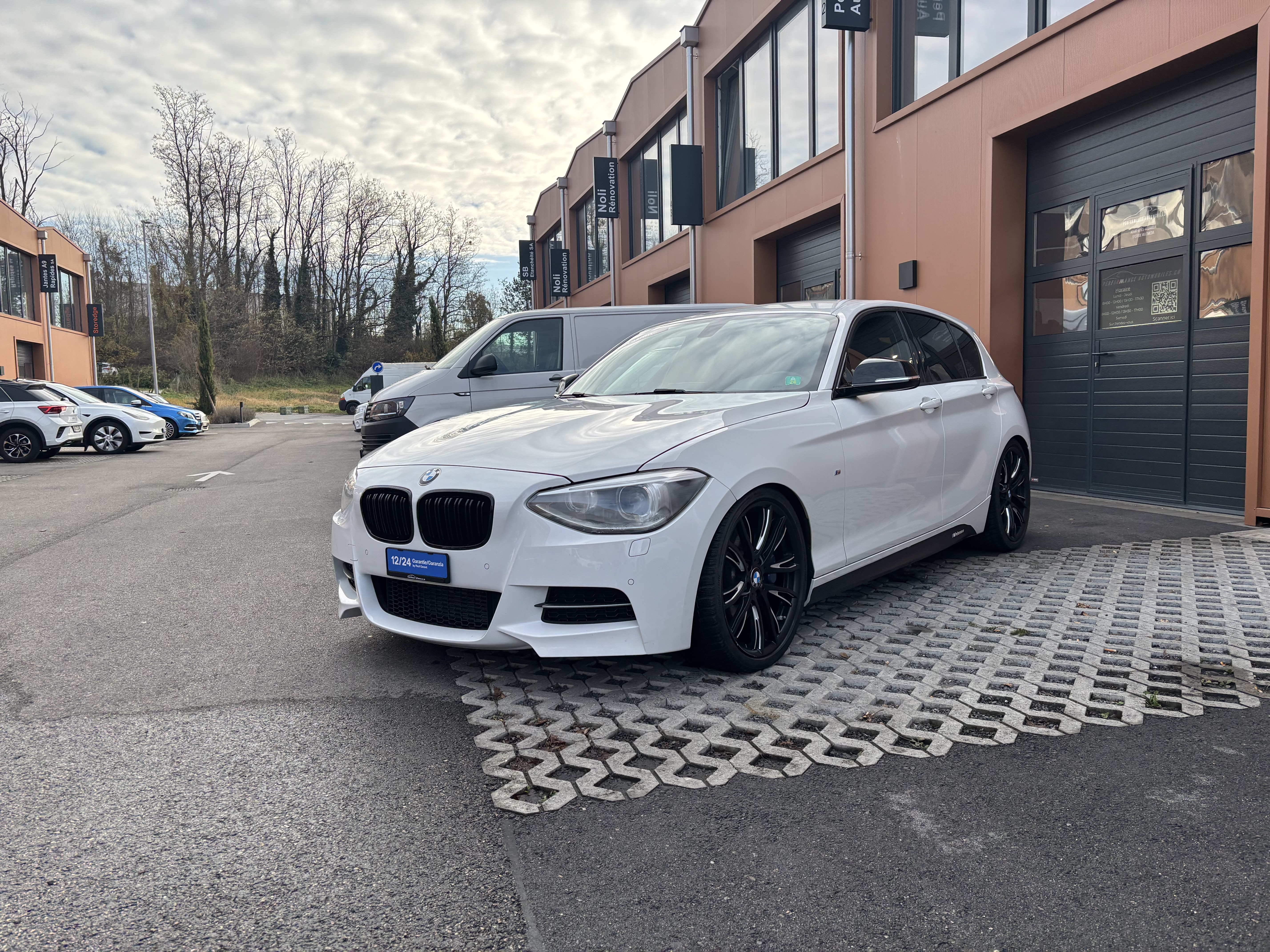 BMW  M135i xDrive