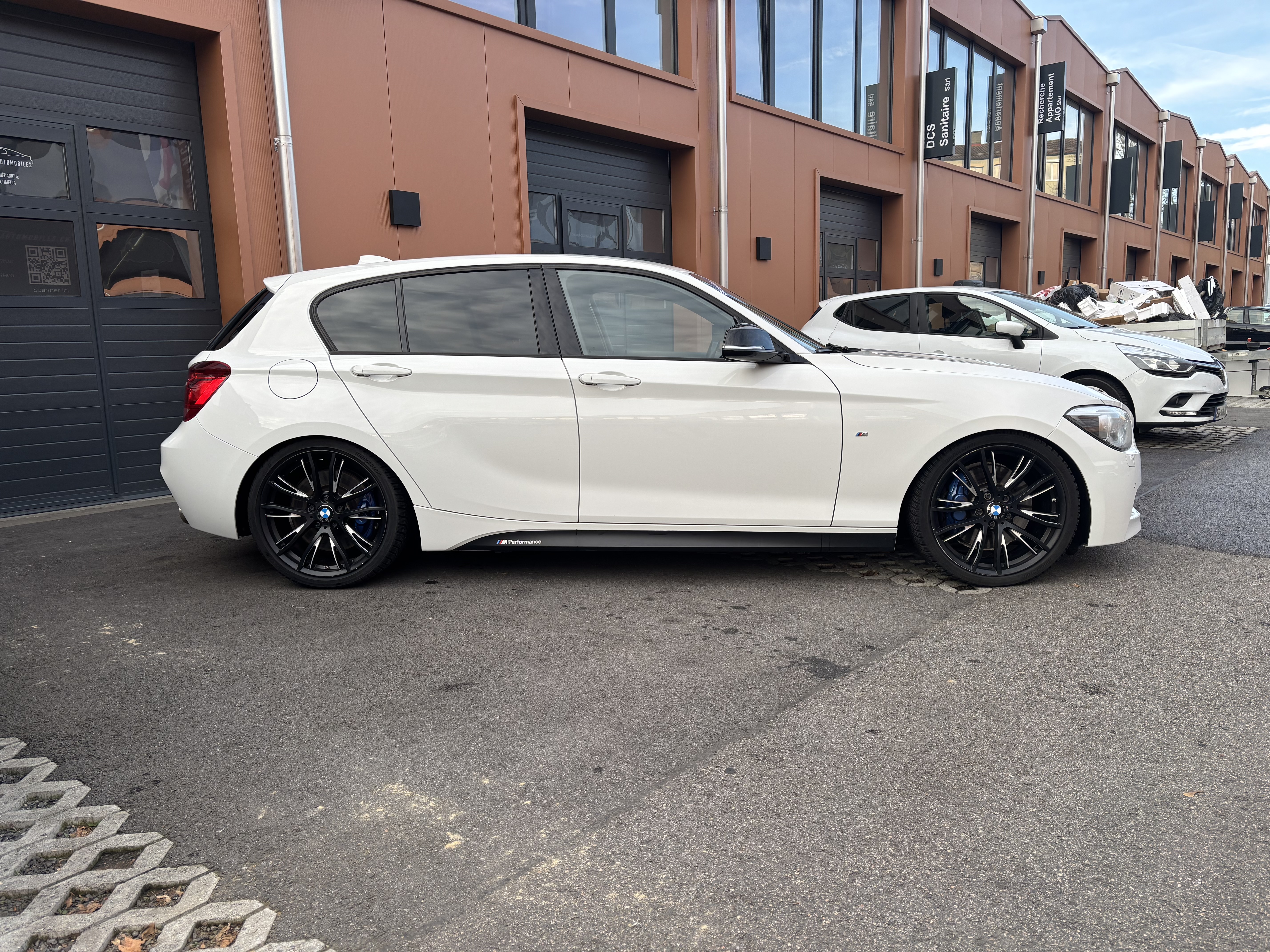 BMW  M135i xDrive